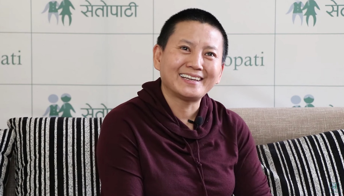 आनी छोइङ डोल्मा